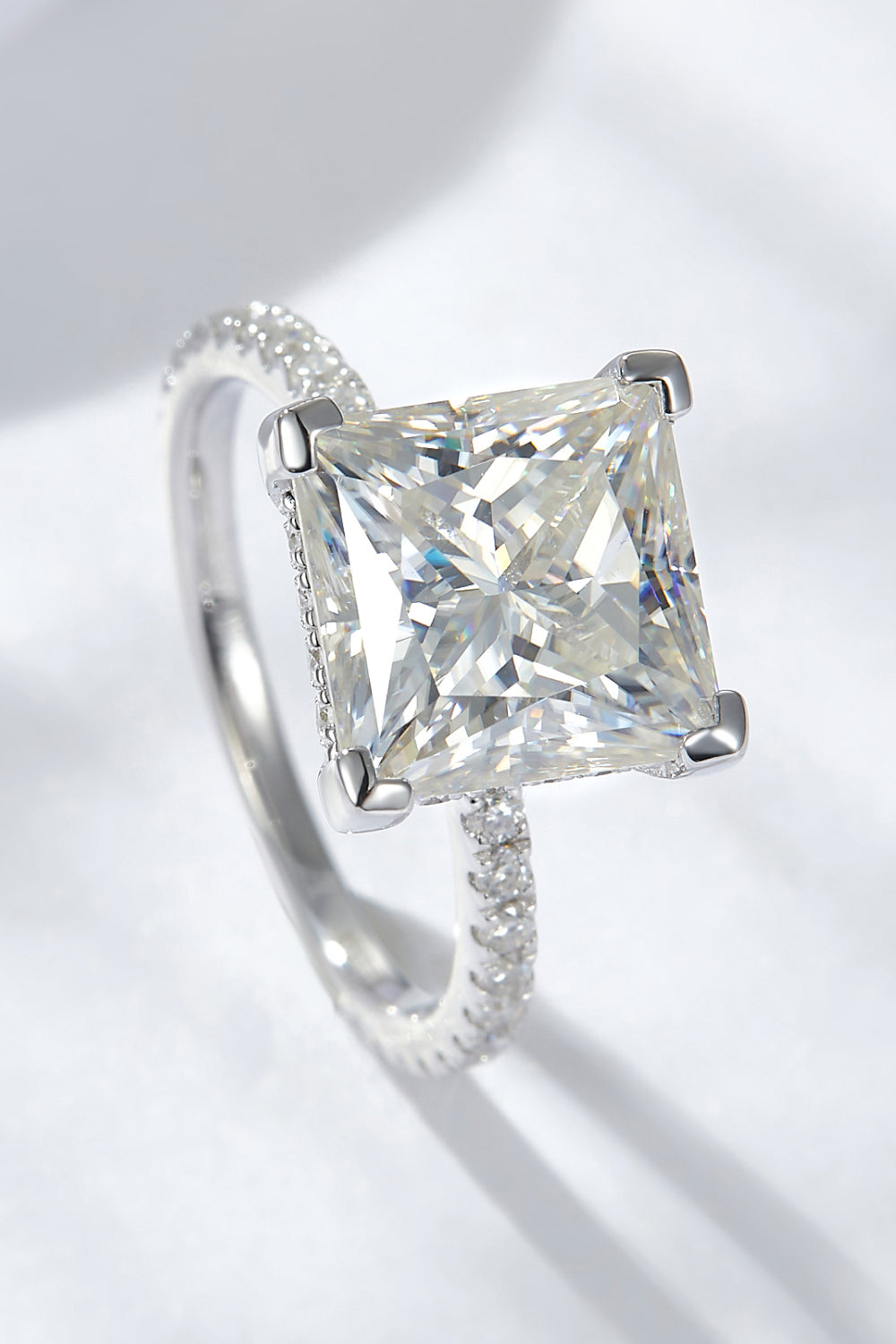 Jewelry 5.52 Carat Moissanite Side Stone Ring