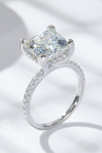 Jewelry 5.52 Carat Moissanite Side Stone Ring